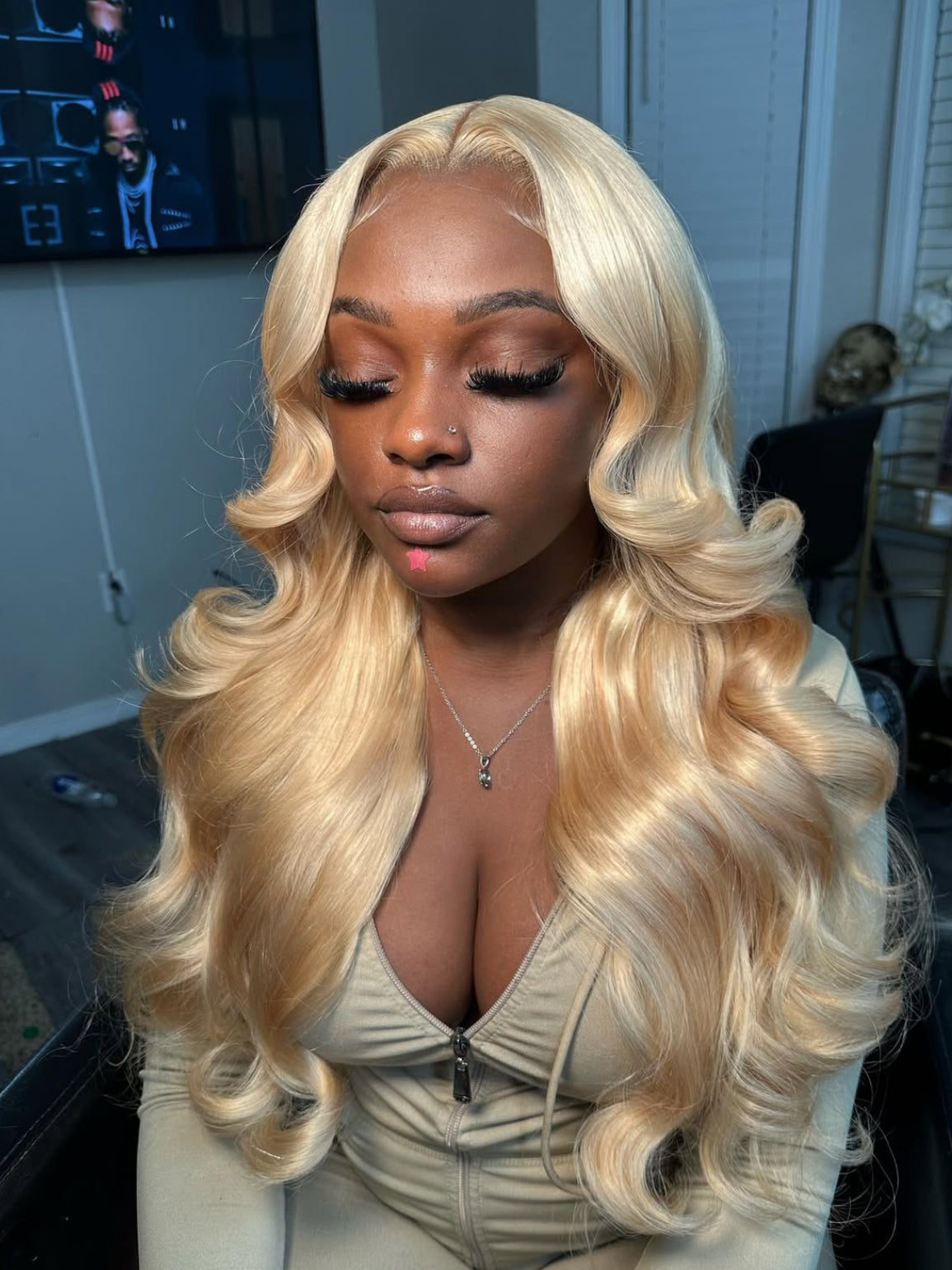 Mii+ Smart | 613 Blonde Body Wave Frontal Lace